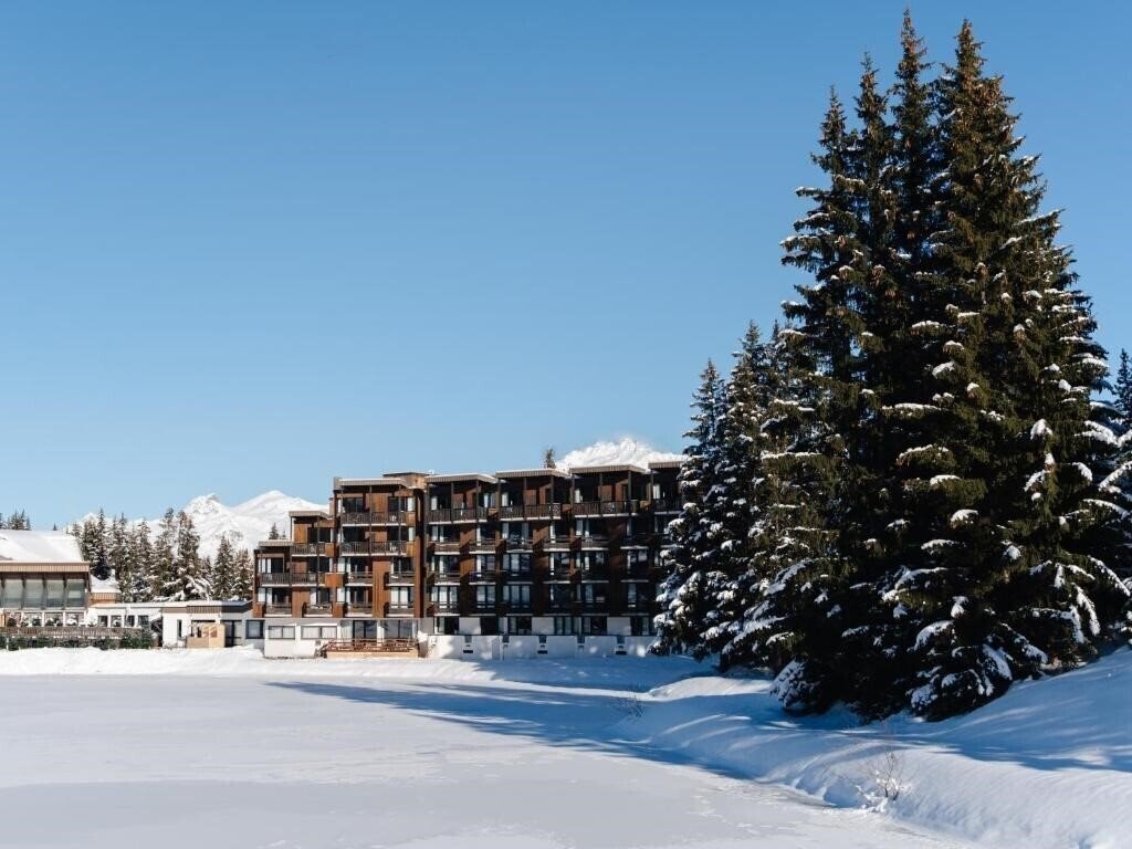Lake Hotel Courchevel 1850 4* қонақ үйі