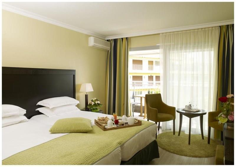 Helios Hotel 4* фотосуреті