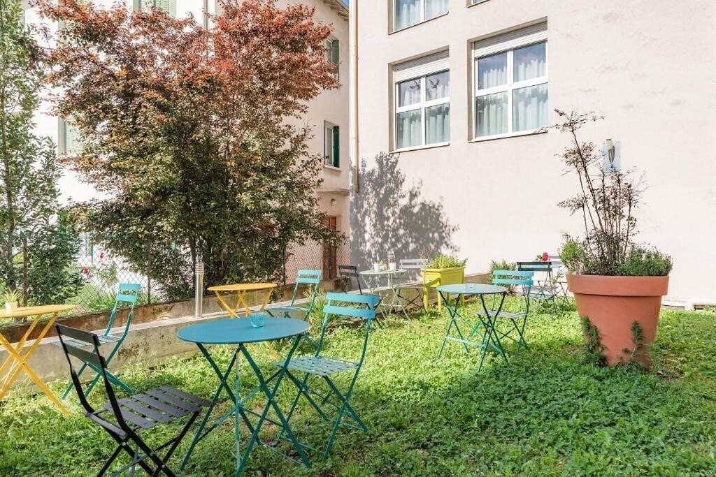 Фото Appart'City Lyon Villeurbanne 3*