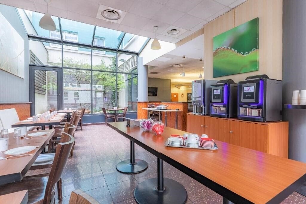 Park & Suites Elegance Lyon Gerland 3* фотосуреті