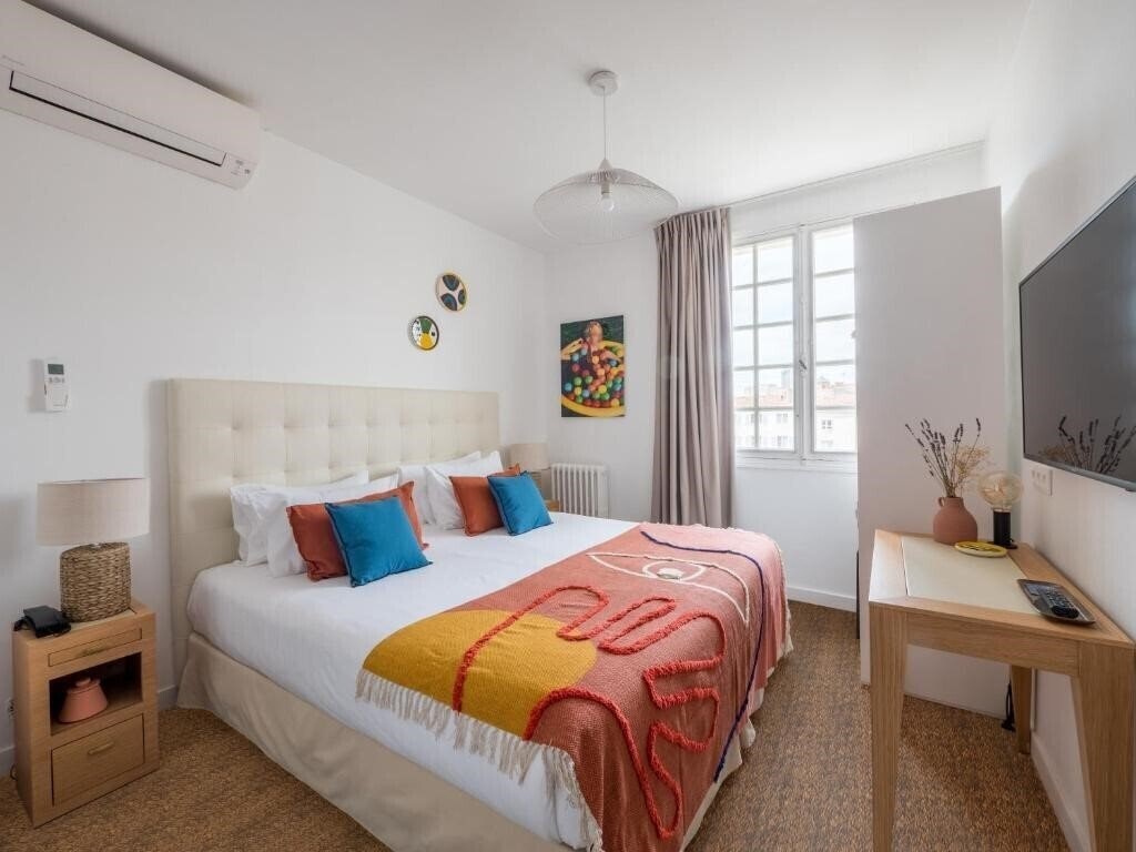 Фотография Hotel La Tour de Nesle, La Rochelle Vieux Port (ex. Hotel de La Tour de Nesle) 3*