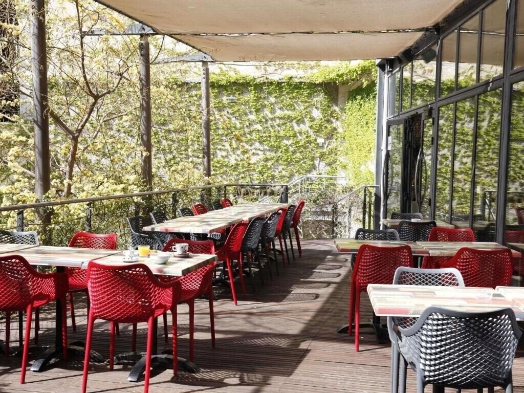 Изображение Holiday Inn Express Marseille Saint Charles 3*