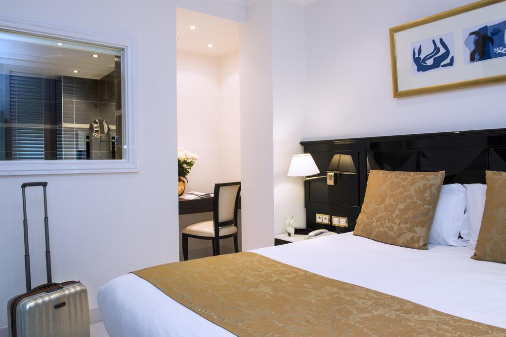 Aston La Scala 4* суреті