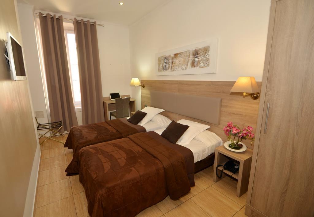 Parisien 2* фотосуреті