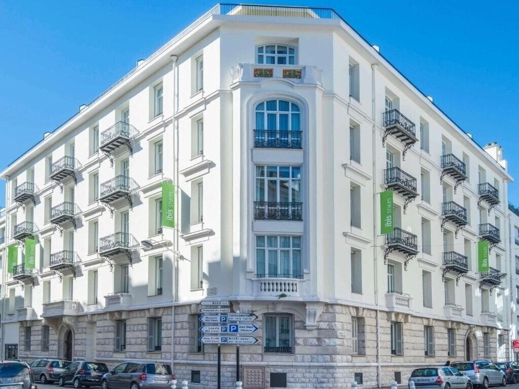 Ibis Styles Nice Centre Gare 3* суреті