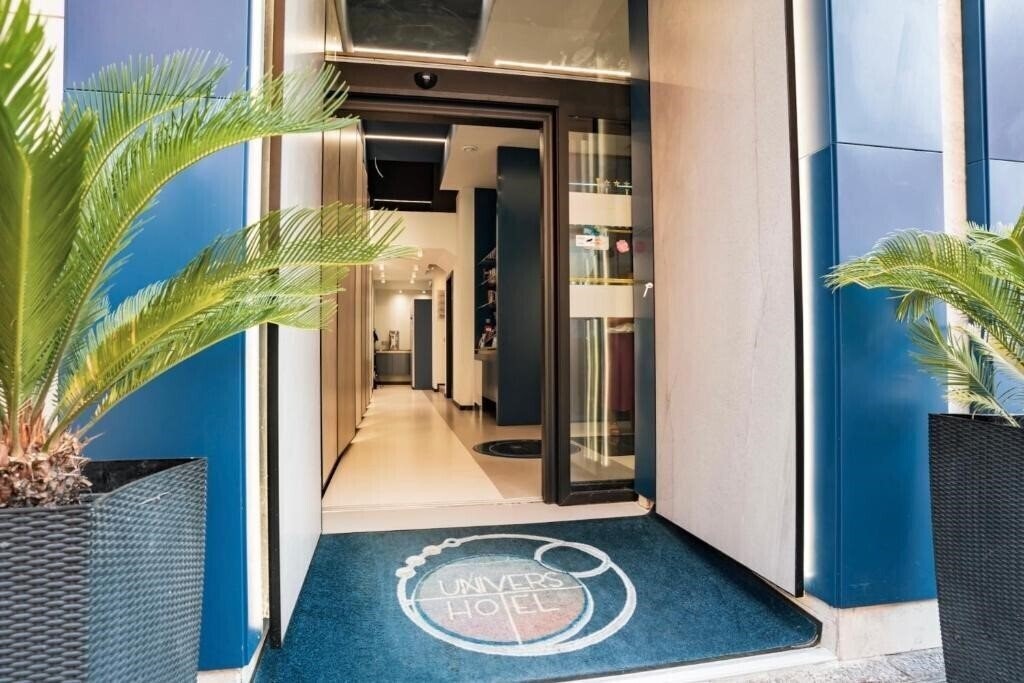 Univers 3* суреті