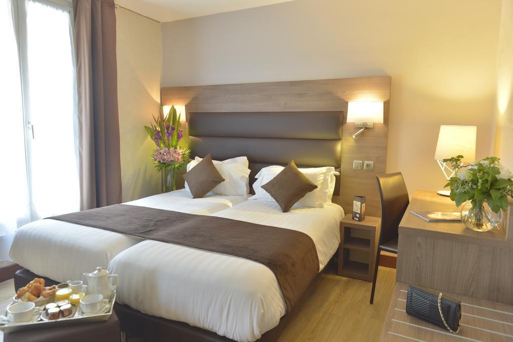 Unic Saint Germain 4* суреті