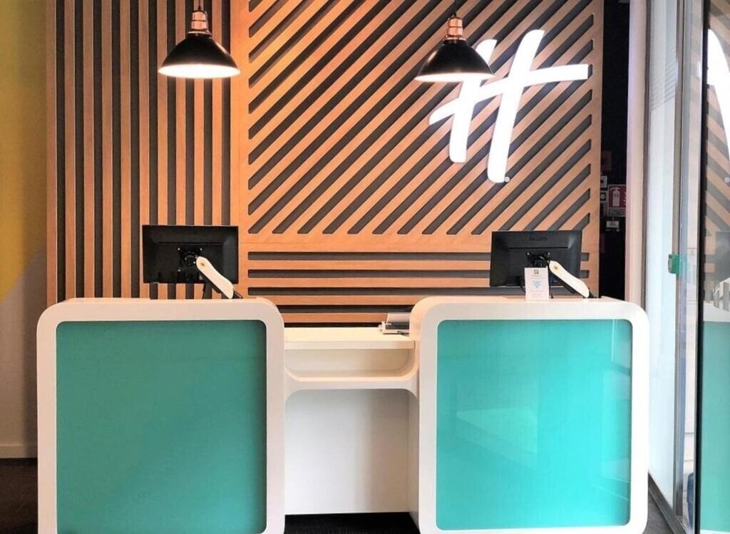 Holiday Inn Opera 4* суреті