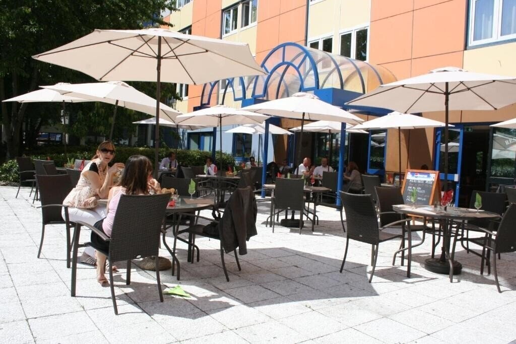 Euro hotel Paris Creteil 3* суреті