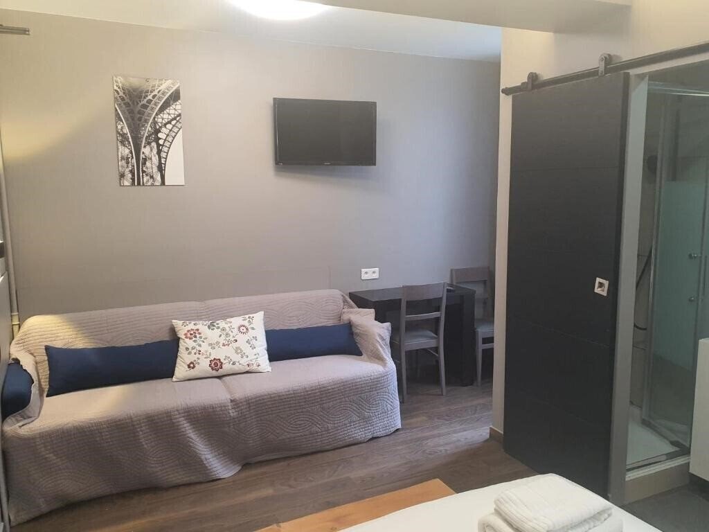 Фото Savoy Hotel 2*