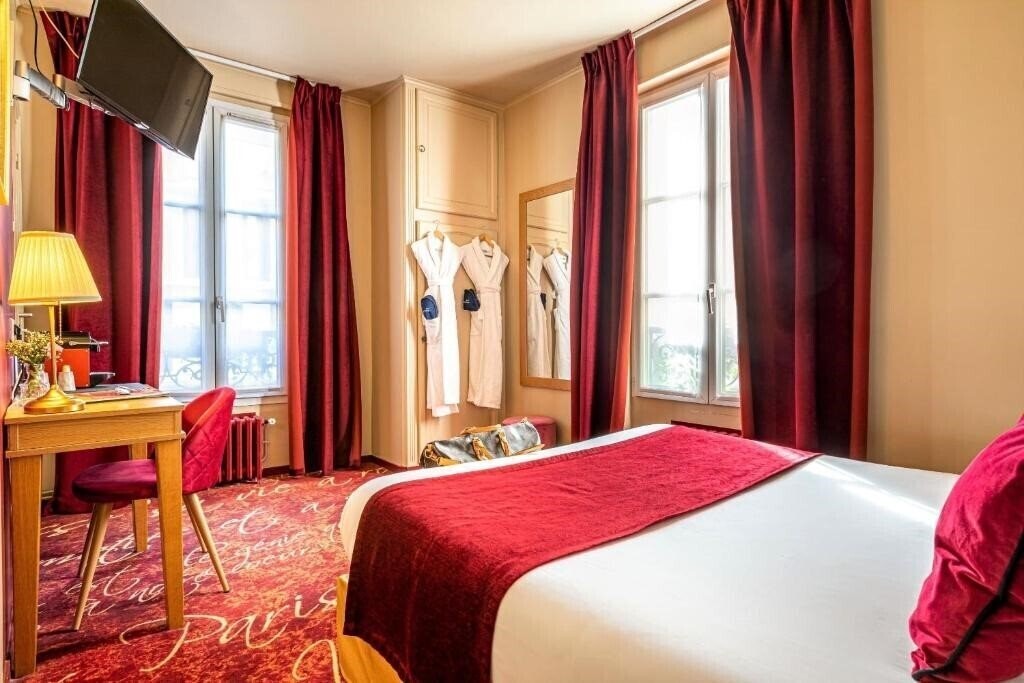 Изображение Hotel Romance Malesherbes by Patrick Hayat (ex. Romance Malesherbes Hotel) 3*