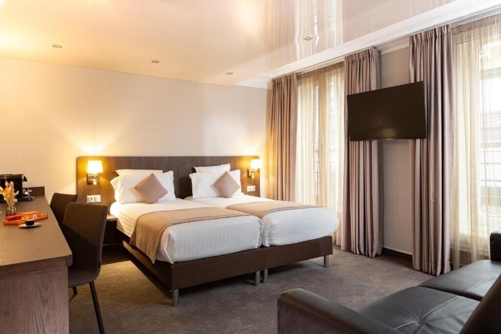 Choiseul Opera. 3* суреті