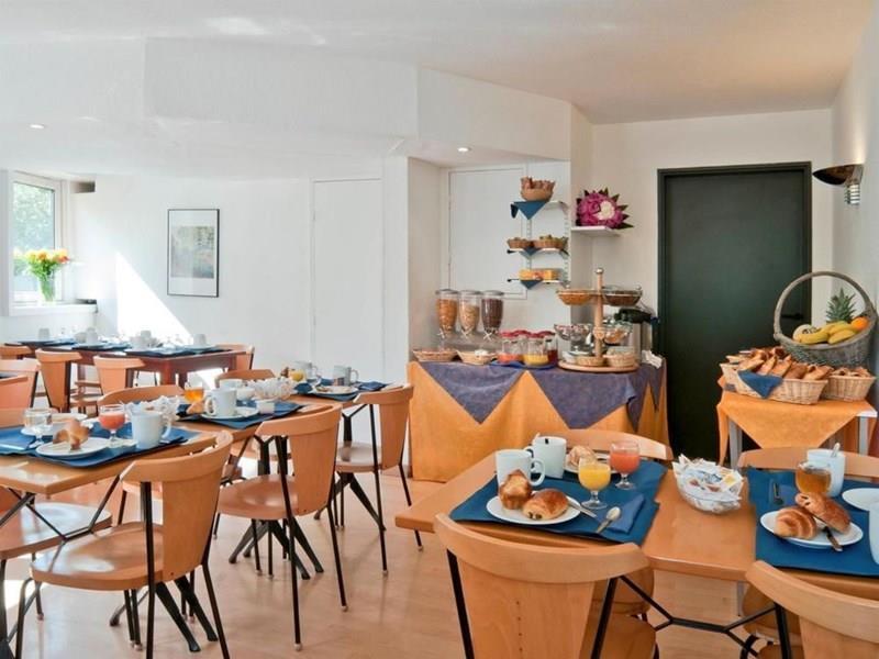 Фотография Adagio Access La Defense Charr 3*