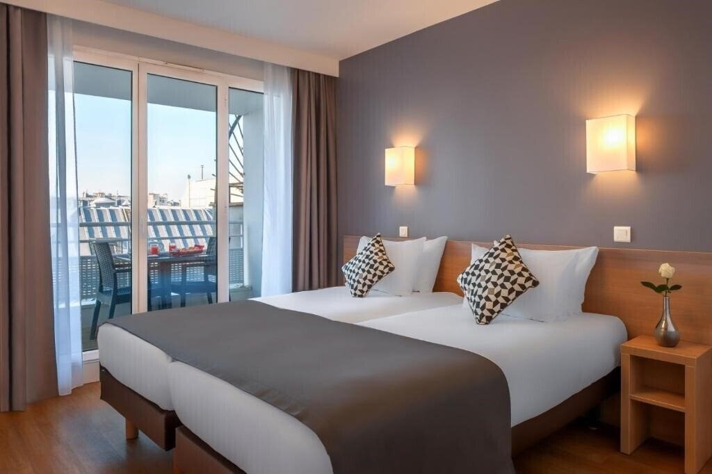 Фото Citadines Bestille Marais Paris 3*