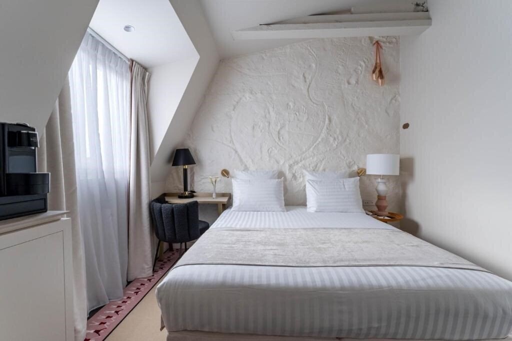 Astotel Astra Opera 4* суреті