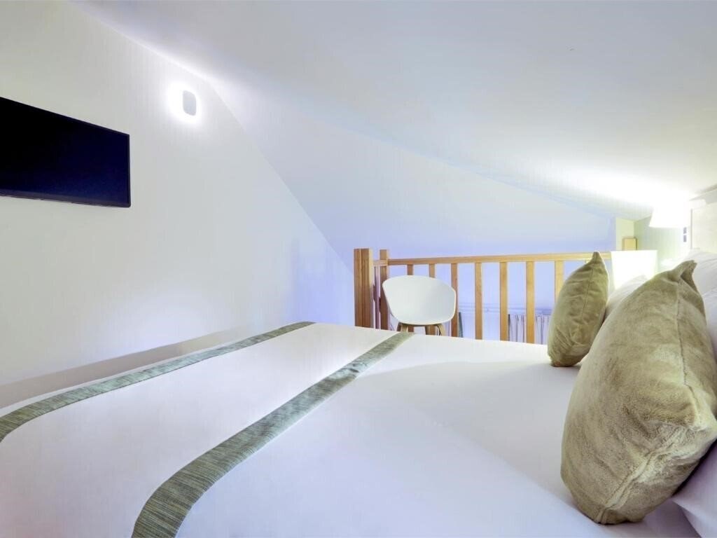 Фотография Kyriad Paris 18e Montmatre 3*