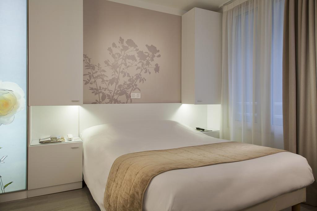 Brady Gare De L'Est (ex. Comfort Gare De L'Est) 3* қонақ үйі