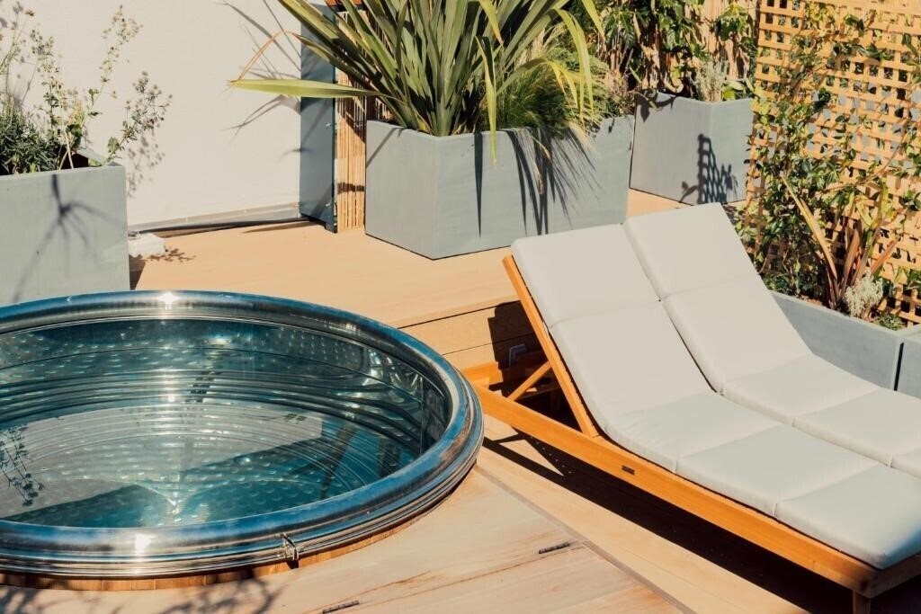 Wallace 3* фотосуреті