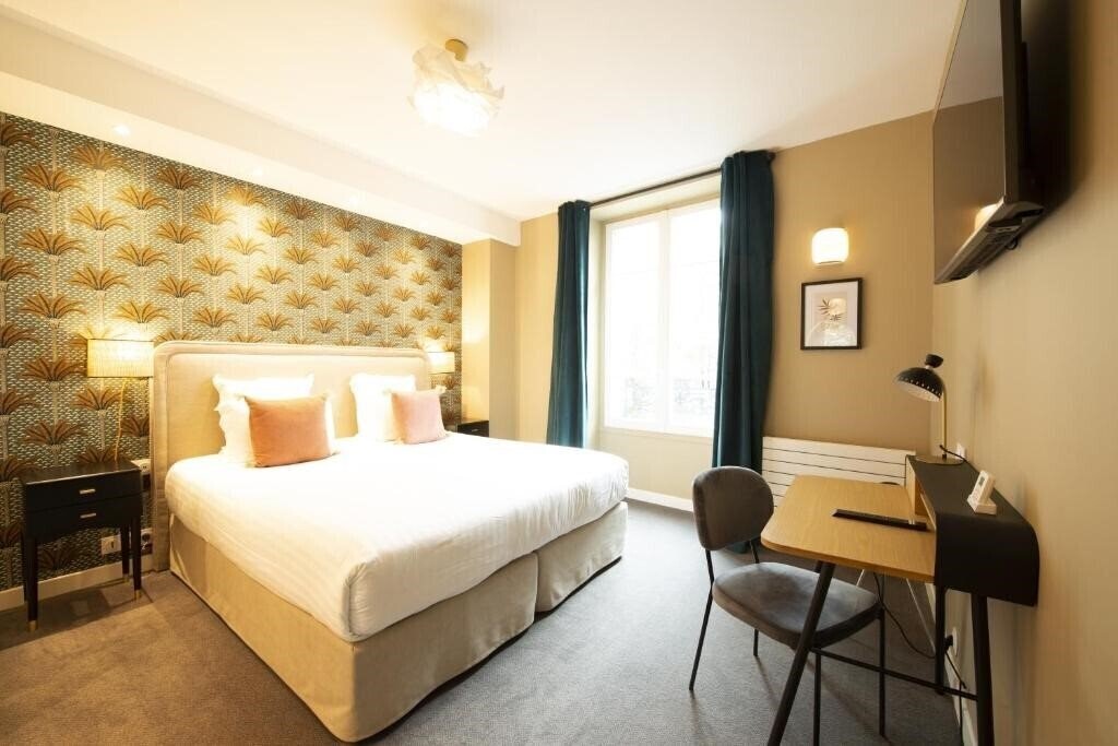 Art Hotel Batignolles 3* қонақ үйі