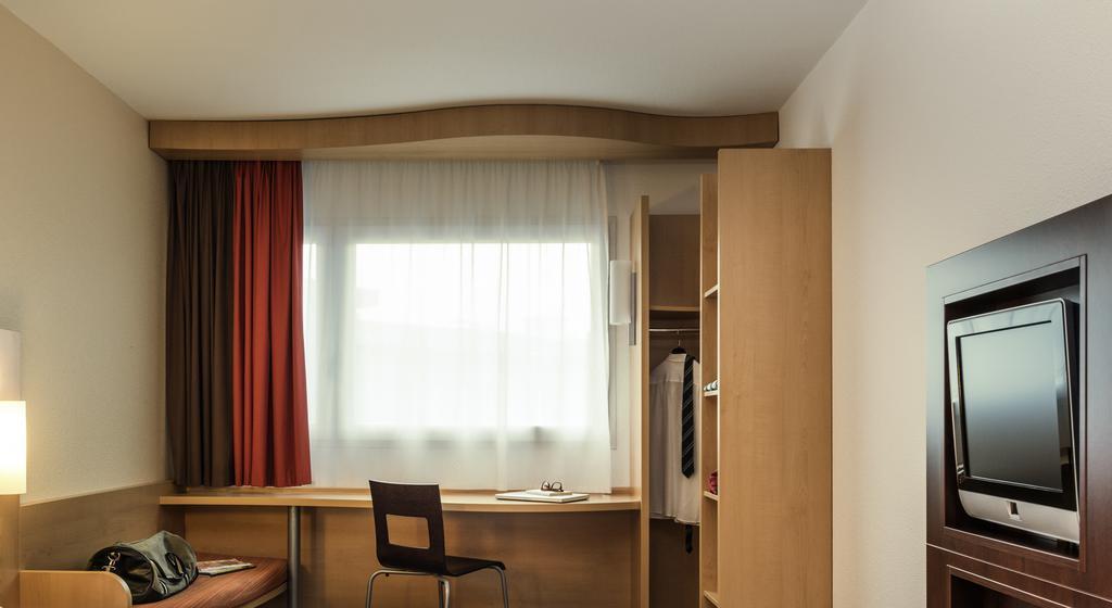 Картинка Ibis Maine Montparnasse 3*