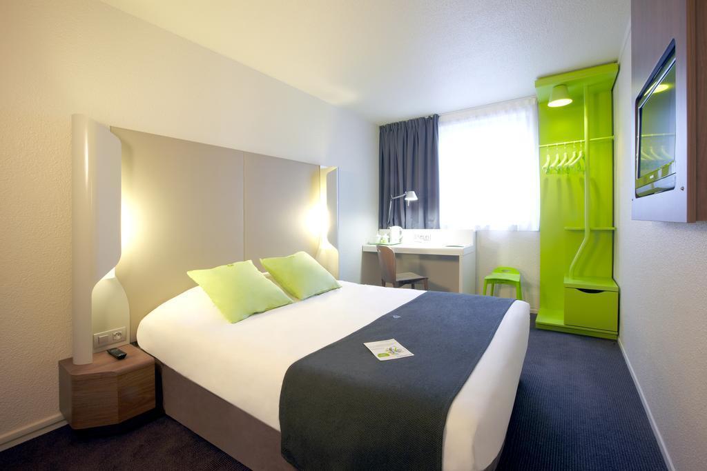 Отель Campanile Paris 19 La Villette 3*