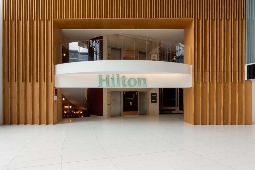 Отель Hilton Paris La Defense 4*