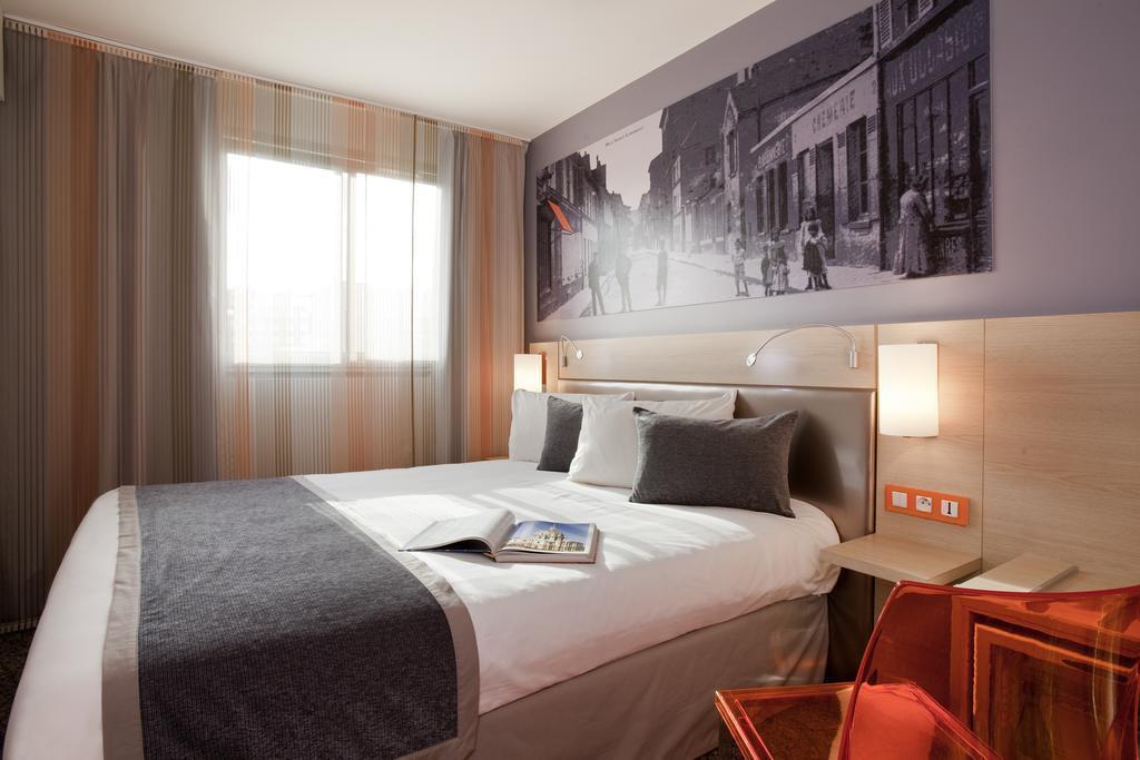 Отель Hotel Mercure Paris 15 Porte De Versailles 4*