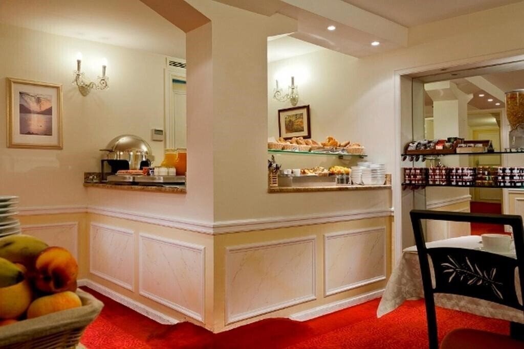 Timhotel Tour Montparnasse 4* суреті