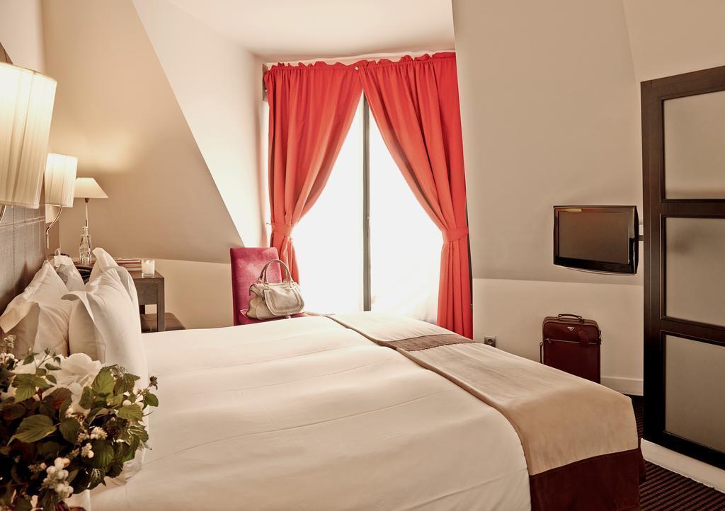 Plaza Tour Eiffel 4* фотосуреті