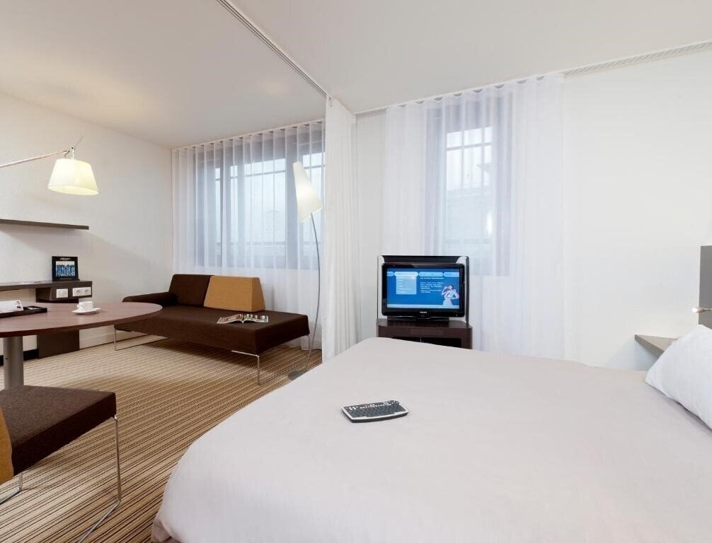 Картинка Suite Novotel Paris Porte De Montreuil 3*