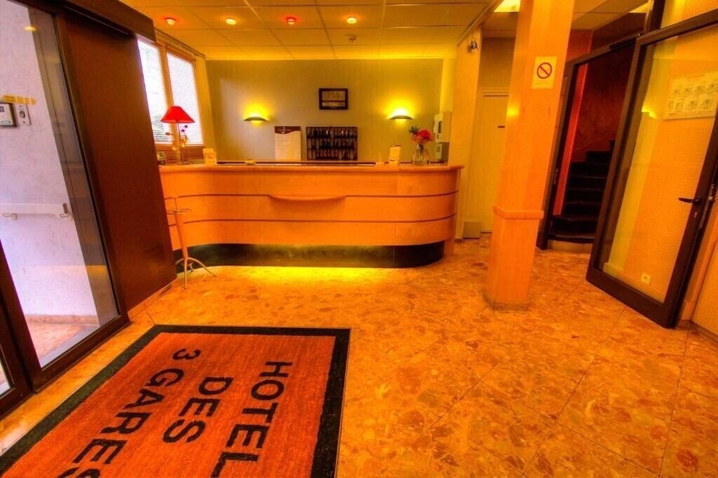 Hotel Des Trois Gares 3* суреті