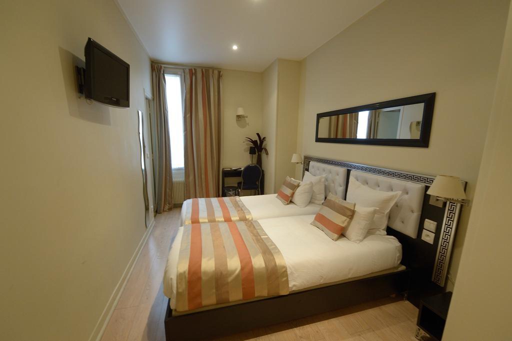 Отель Pavillon De Montmartre 3*