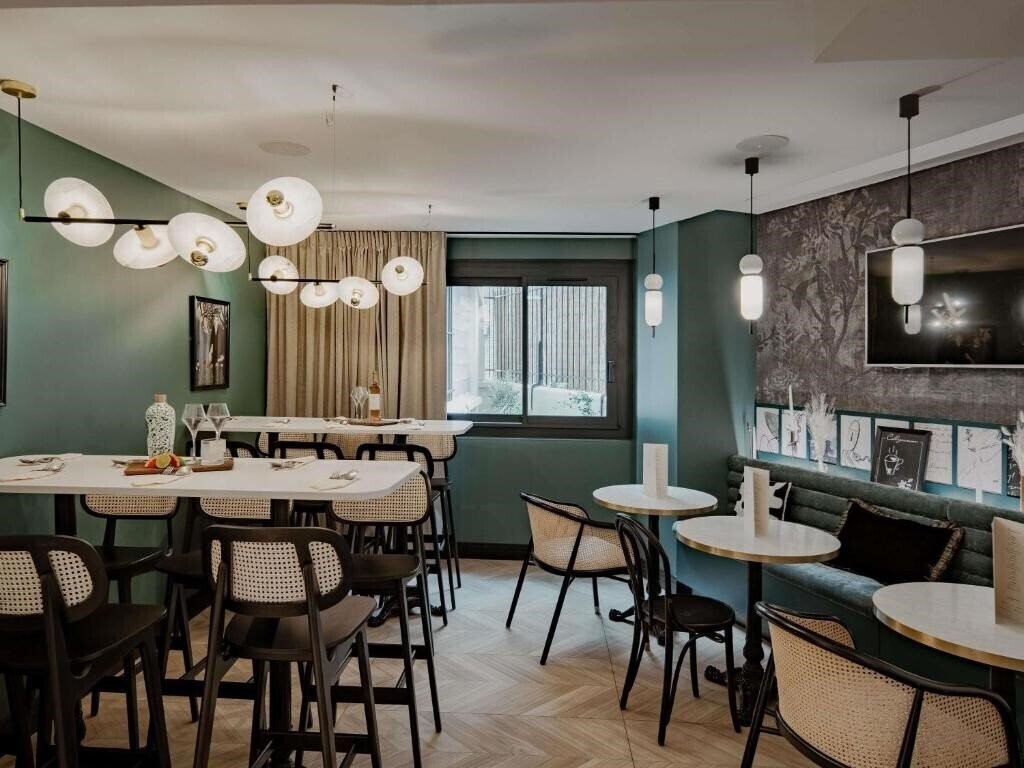 Mercure Paris Tour Eiffel Pont Mirabeau 4* суреті