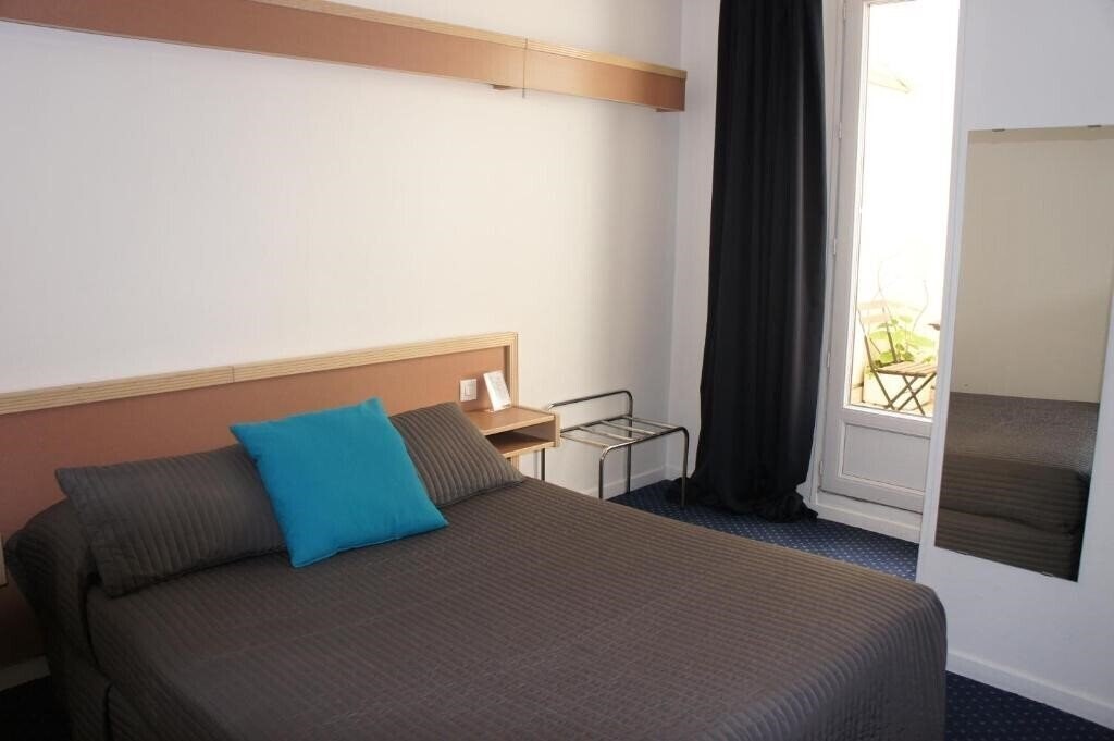 Hotel Edgar Quinet 2* қонақ үйі