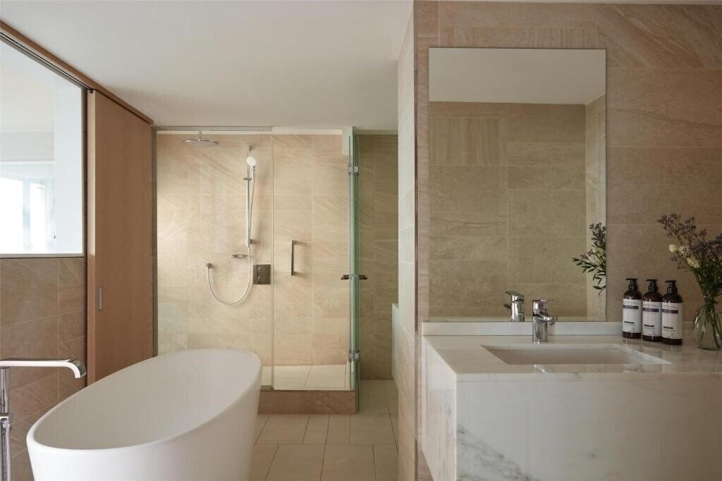 Hyatt Regency Paris Etoile 4* суреті