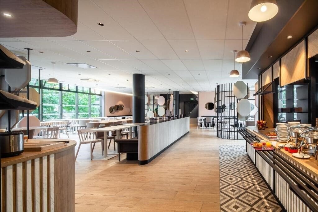 BB Hotel Paris Porte Des Lilas 2* суреті