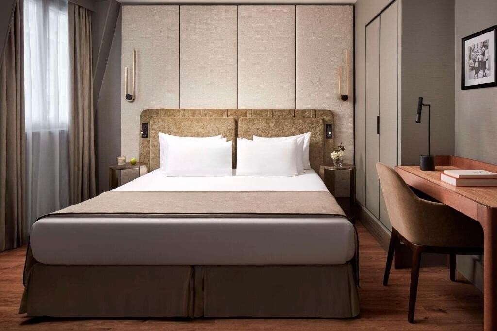 NH Paris Champs-Elysées (ex. Beauchamps) 4* фотосуреті