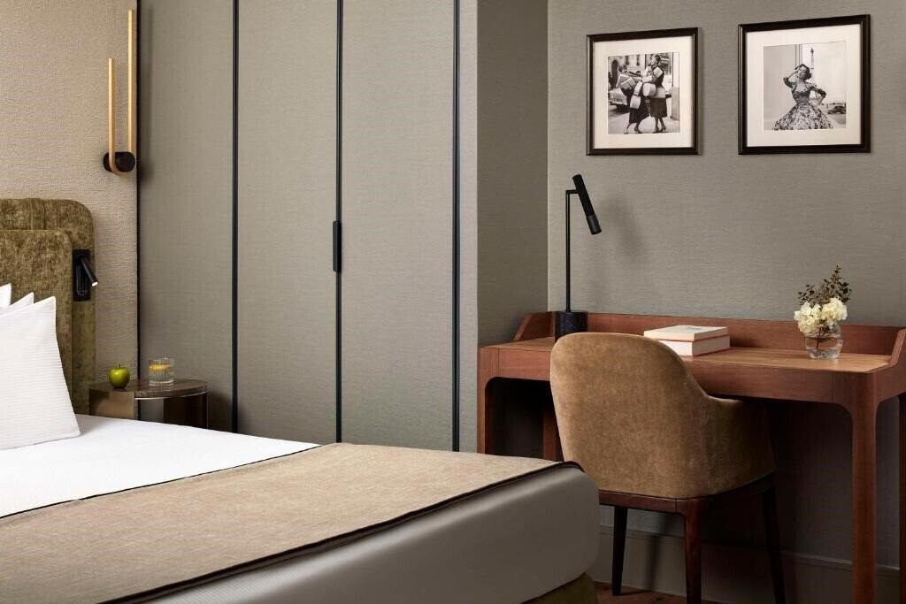 NH Paris Champs-Elysées (ex. Beauchamps) 4* суреті