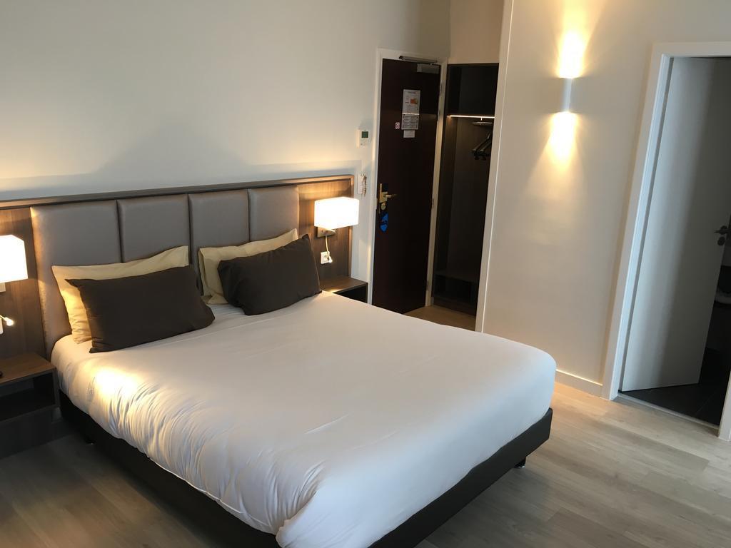 Отель Hotel De Flore 3*