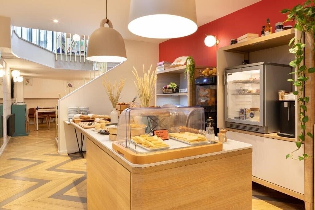 Armstrong 2* суреті