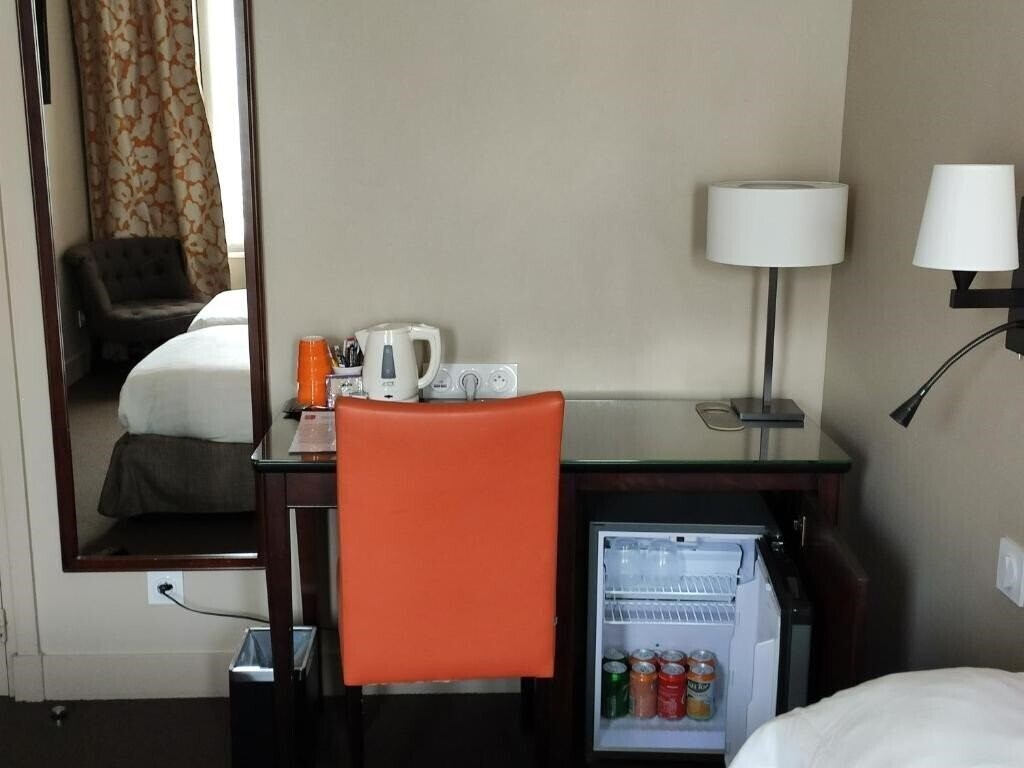 Le Relais Saint Charles 3* суреті