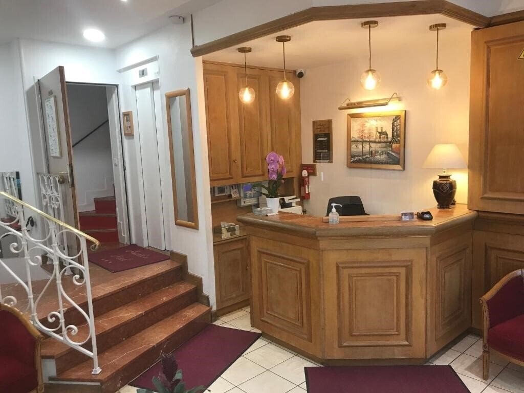 Austin'S Saint Lazare 3* суреті