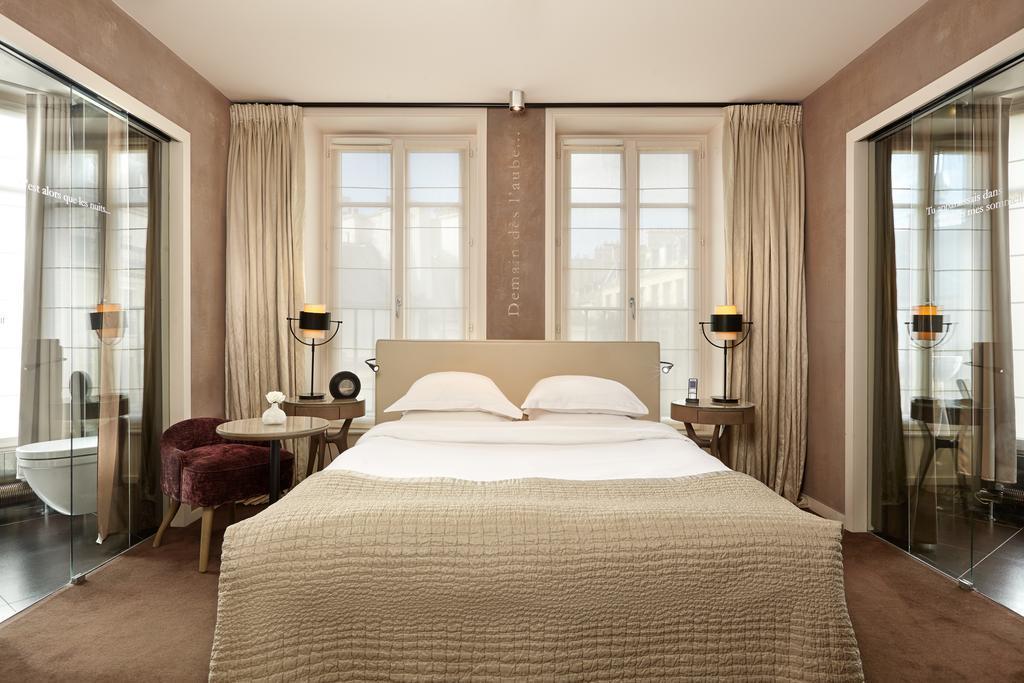 Отель Le Pavillon Des Lettres 4*