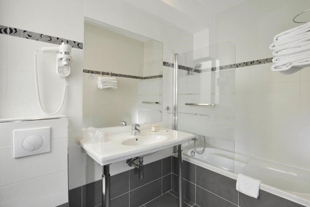 Фотография Carladez Cambronne 3*