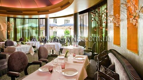 Hotel Fouquet's Barriere 5* фотосуреті