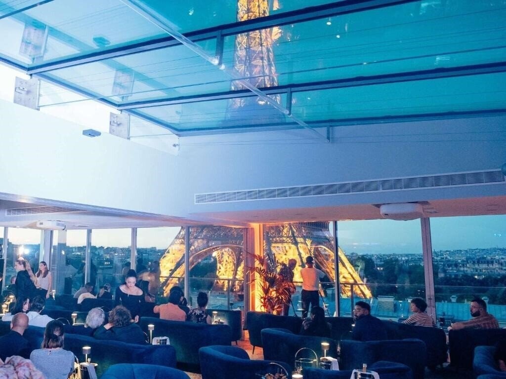 Фото Pullman Paris Tour Eiffel 4*