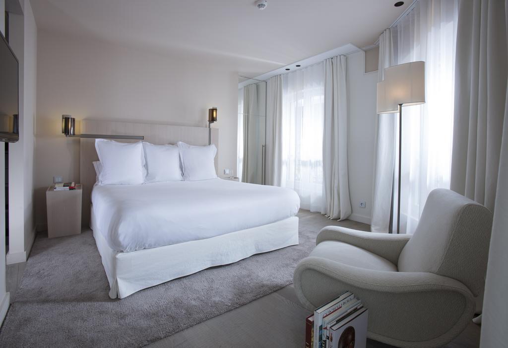 Hotel De Nell 5* қонақ үйі