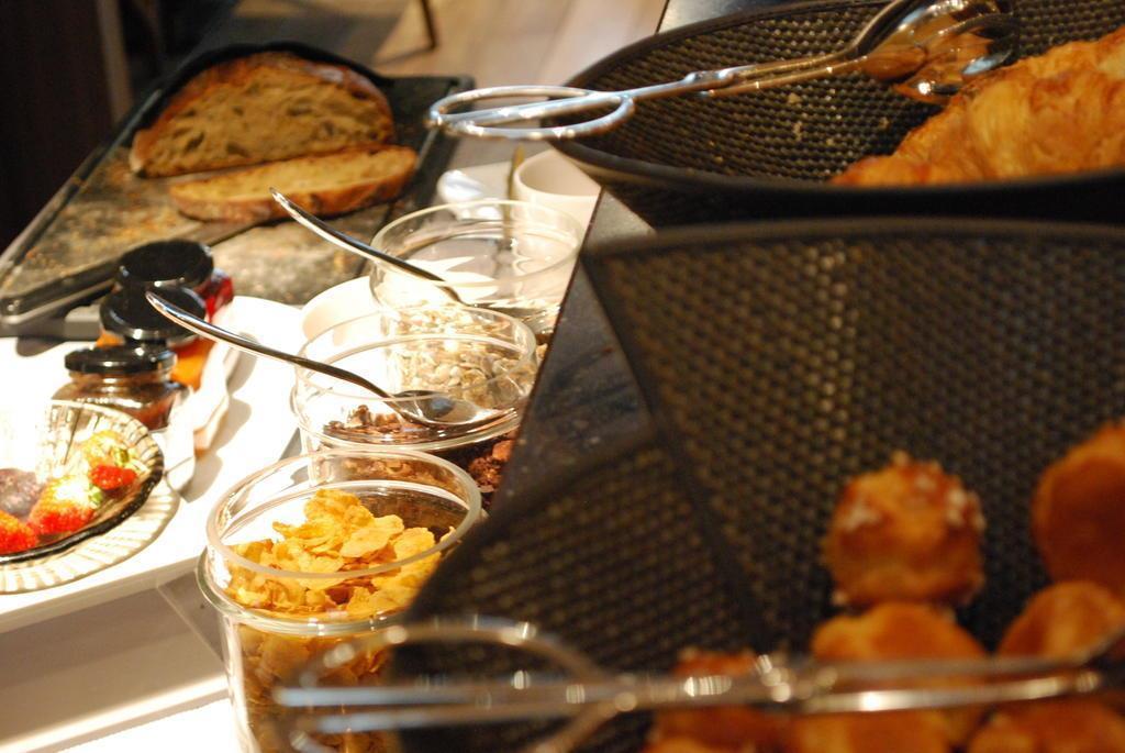 Hotel De Nell 5* суреті