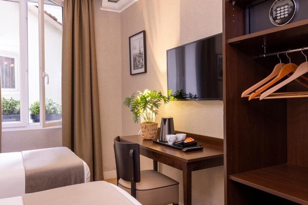 Hotel Nord Est 2* суреті