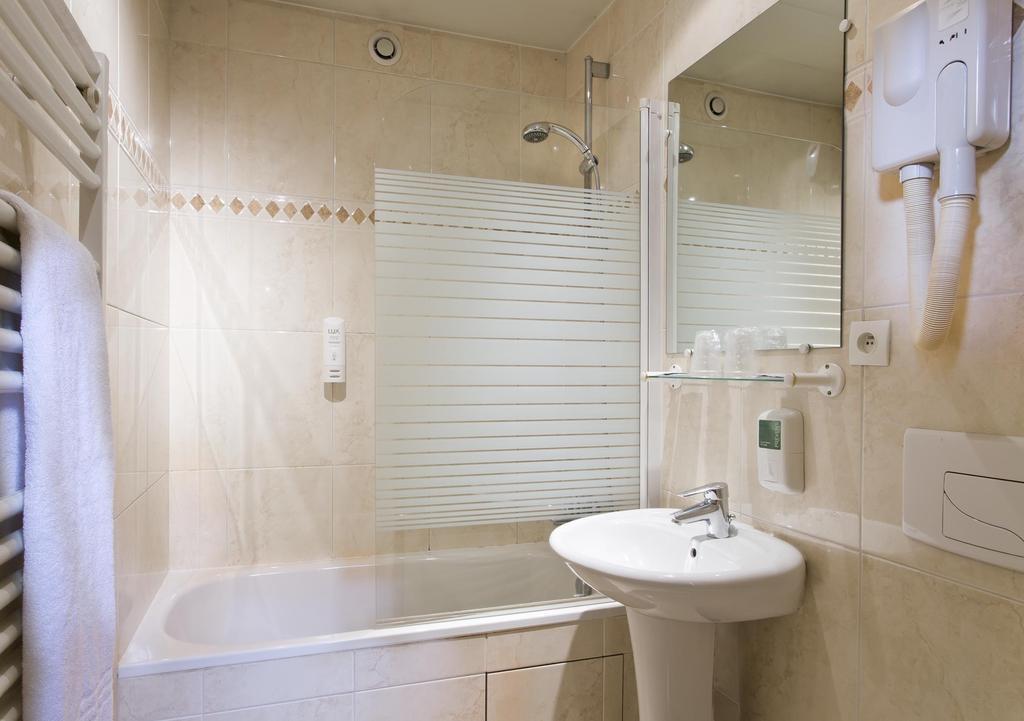 Corail Hotel 3* суреті